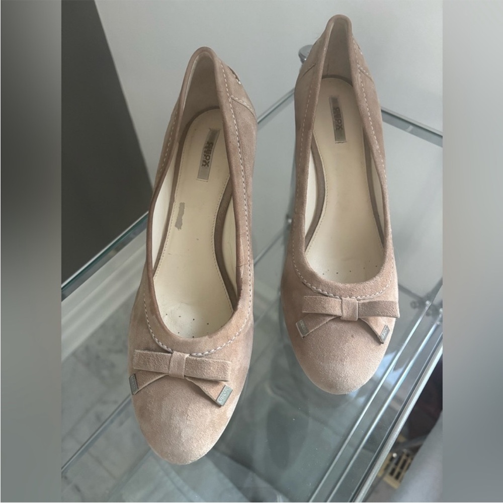 Geox Light Tan Wedge Heels - Picture 2 of 6